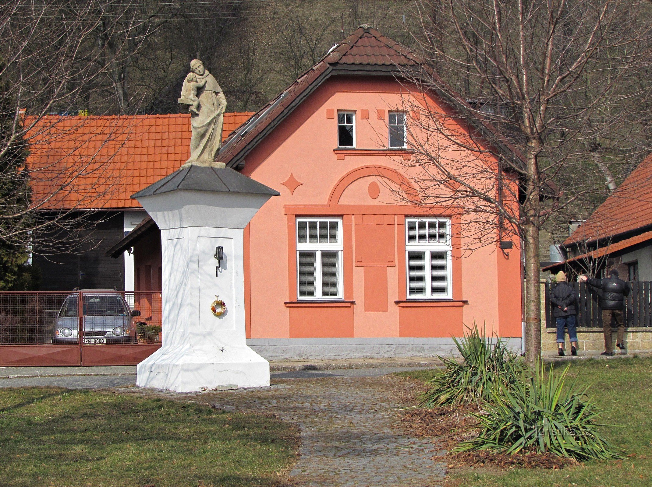 Zlín - Pyhän Antoniuksen patsas
