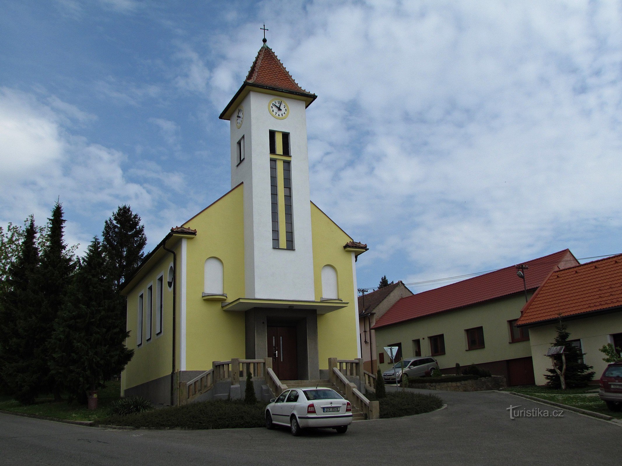 Жлутава - церковь св. Кирилл и Мефодий