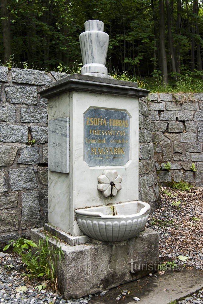 Žofia-Quelle, Slawische Quelle