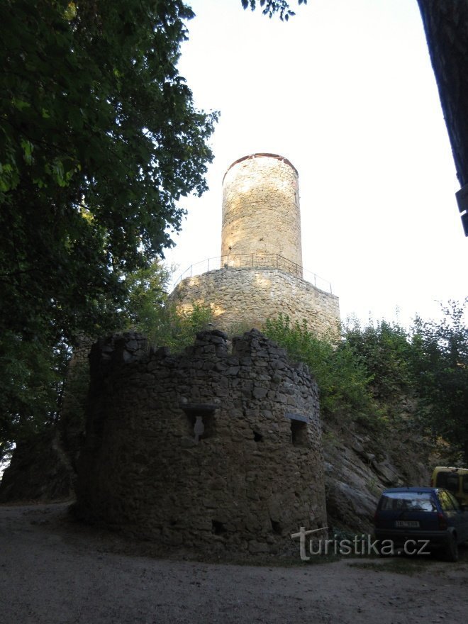 Le rovine del castello di Cimburk vicino a Koryčany