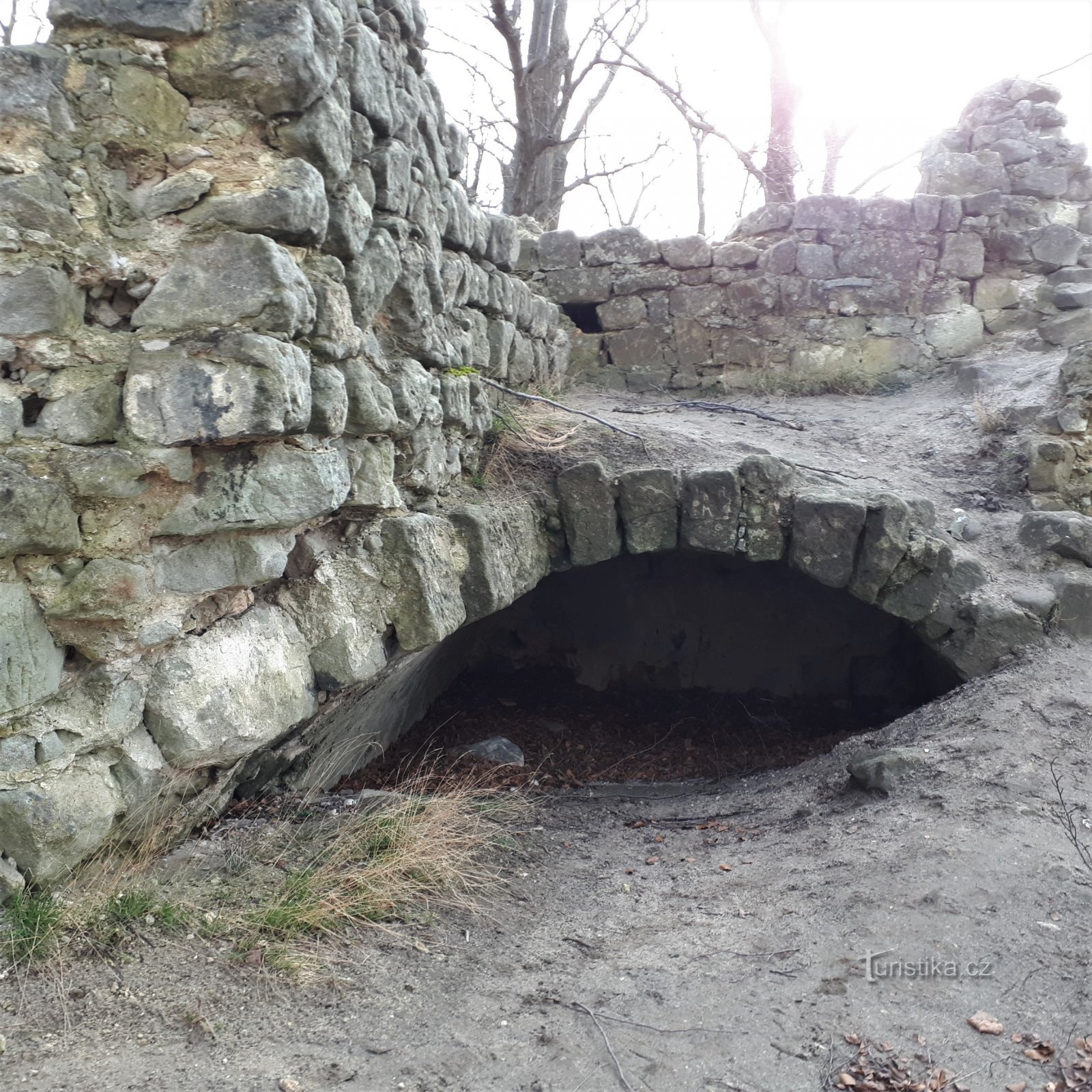 the ruins of Děvín Castle, Hamr na Jezeře