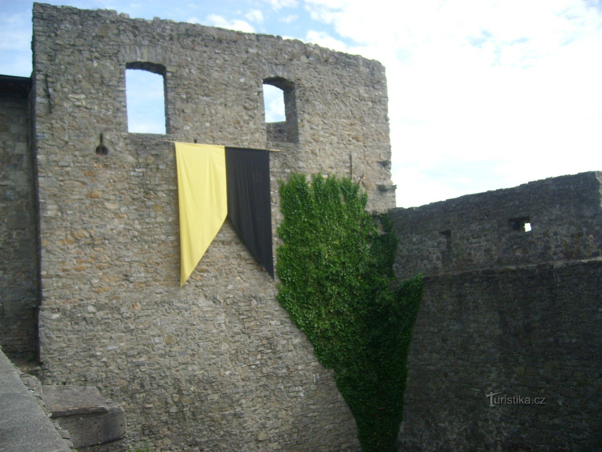 τα ερείπια του κάστρου Hukvaldy