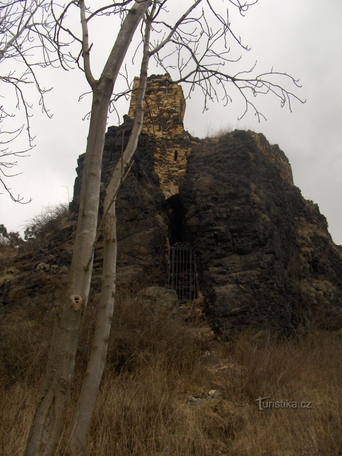 las ruinas del castillo de Kamýk