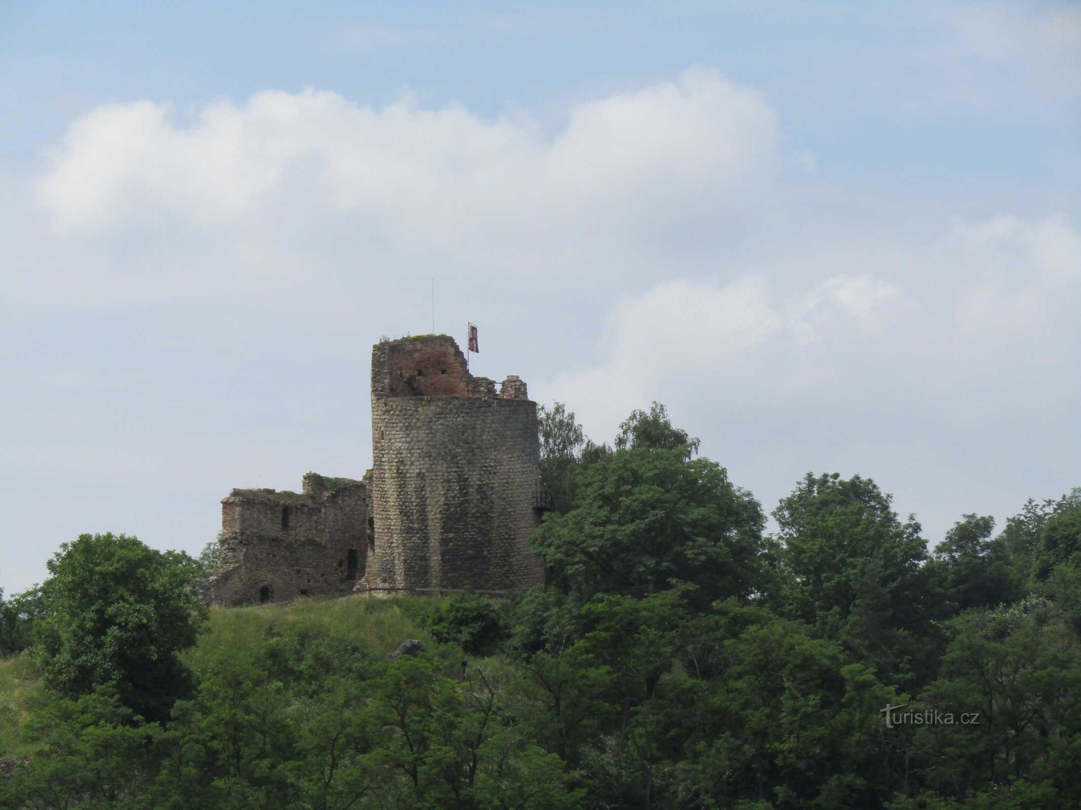 Las ruinas del castillo de Michalovice