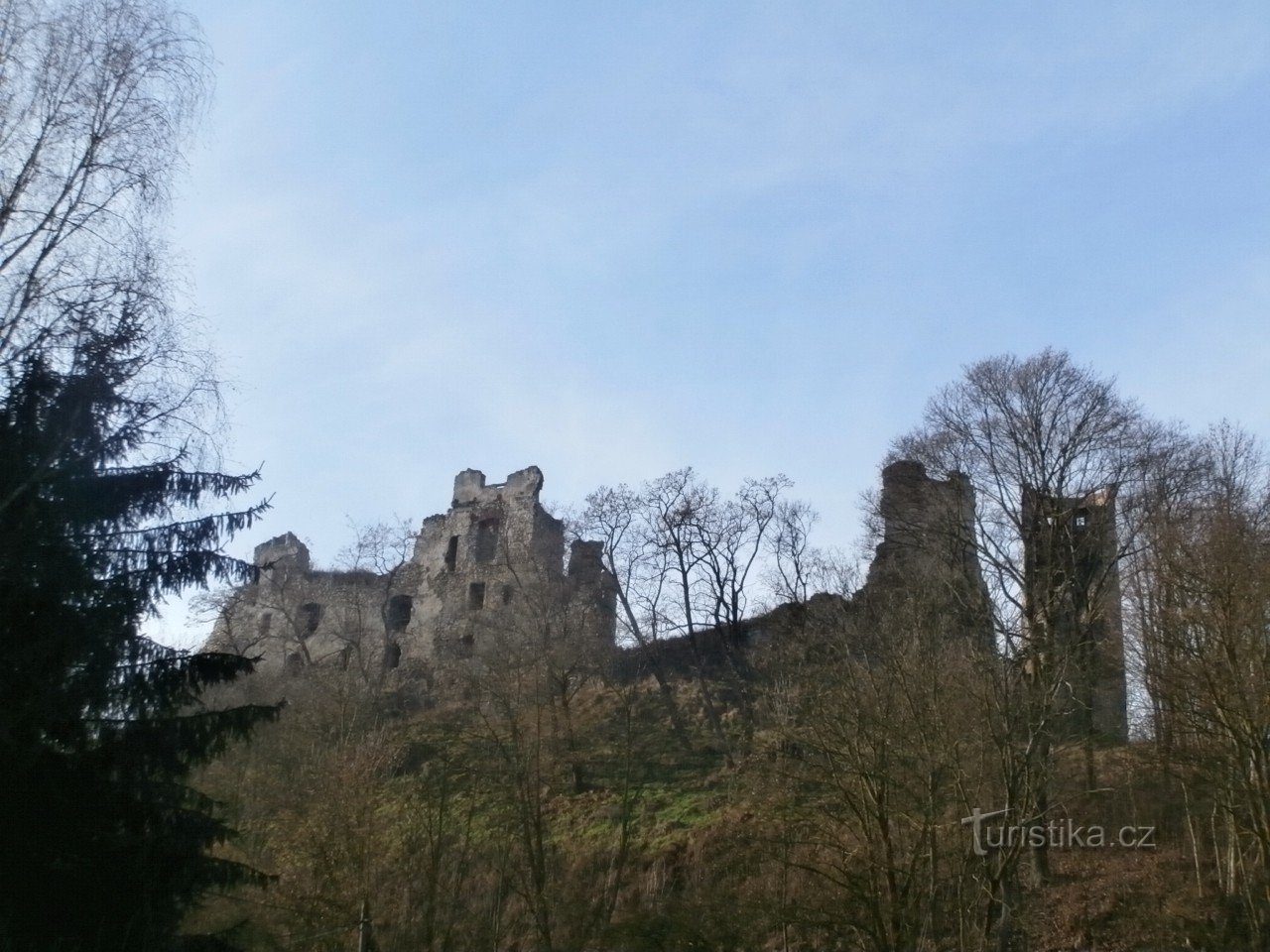 ruinerna av slottet Zvířetice