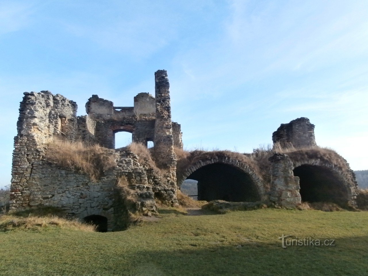 le rovine del castello di Zvířetice