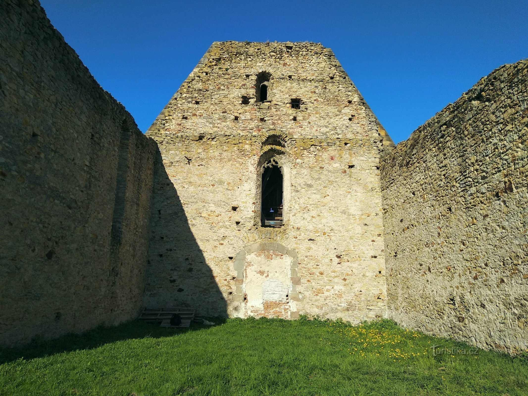 ruines de l'église