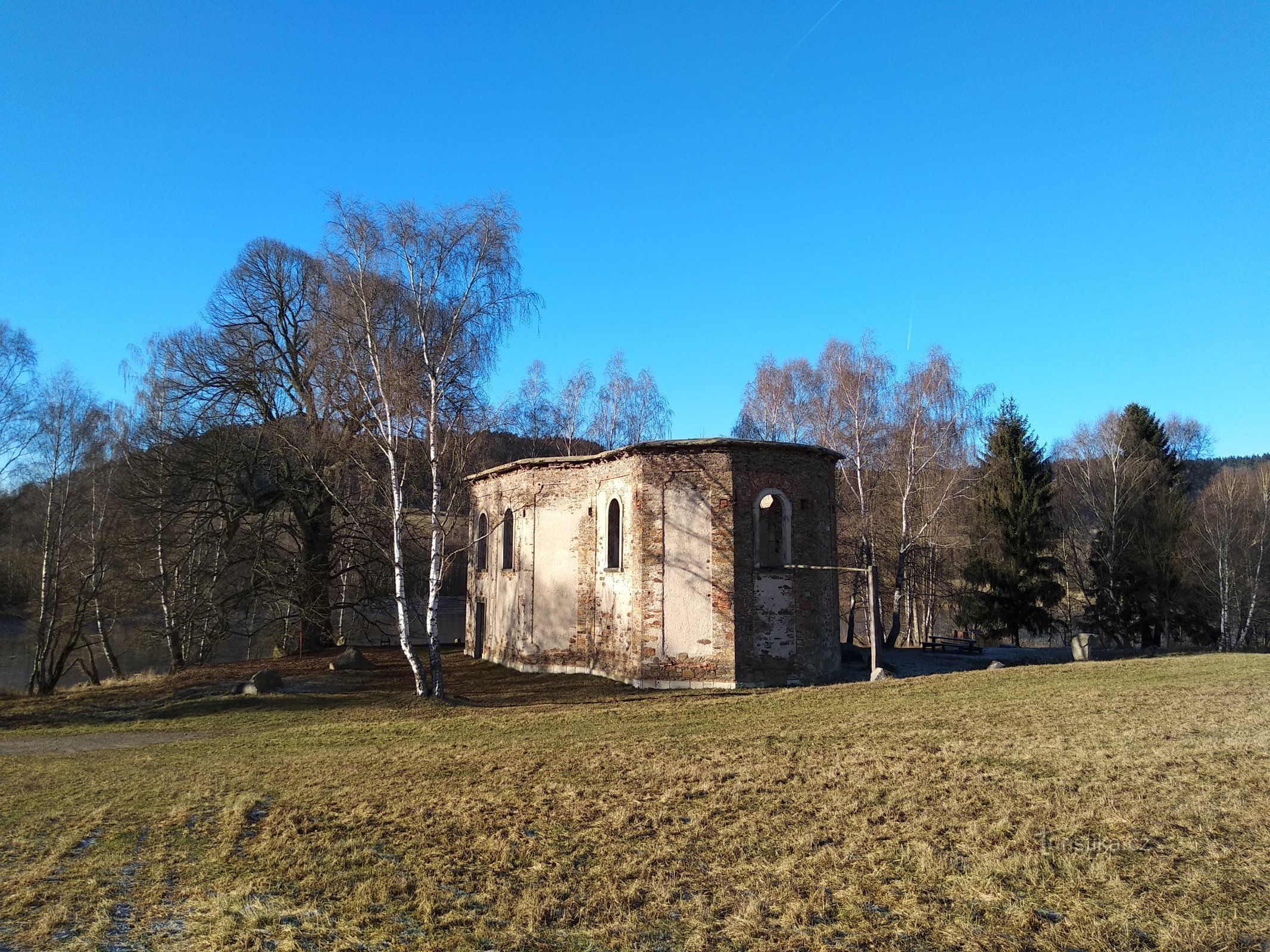 die Ruine der Kirche St. Flammen