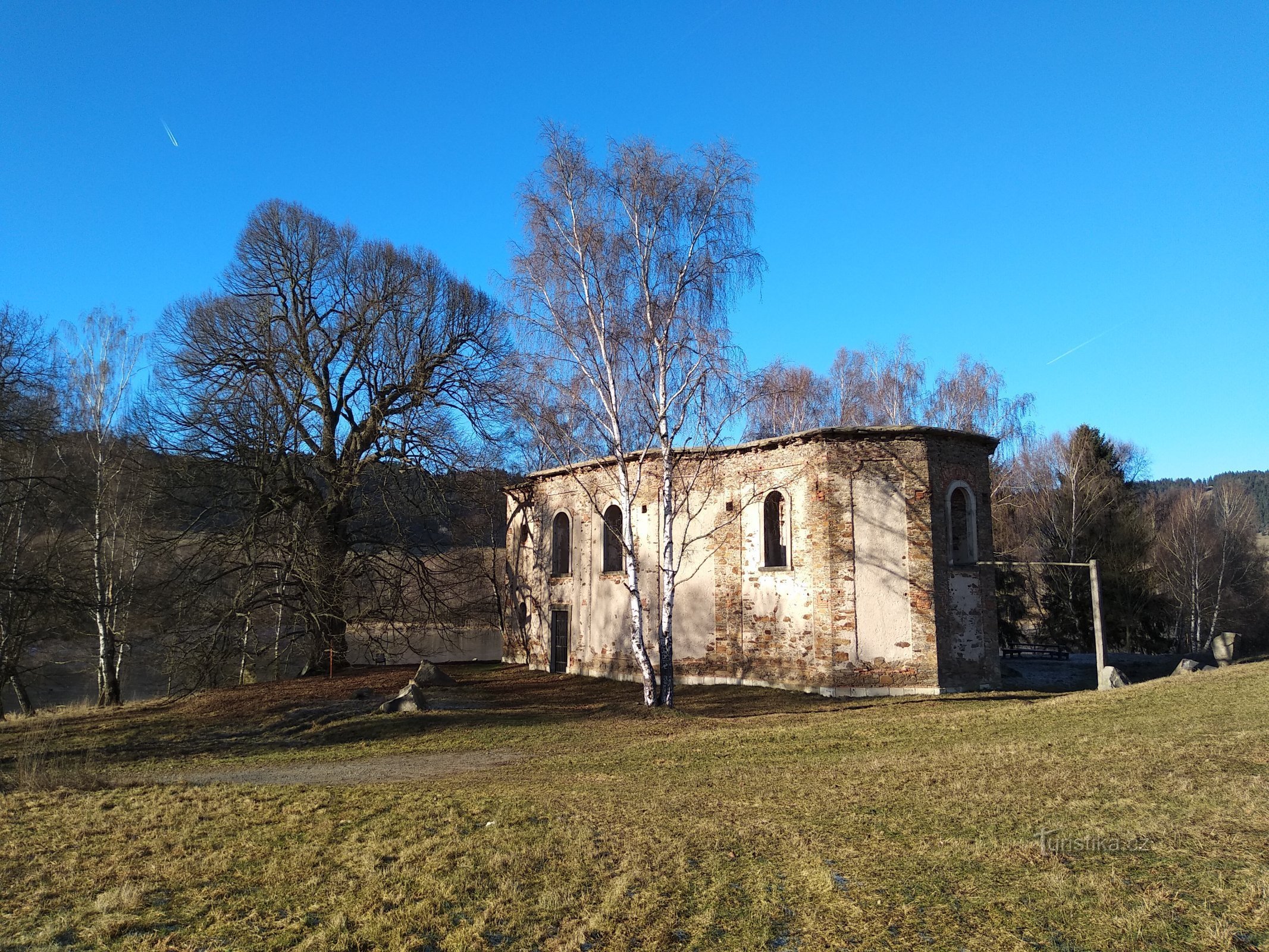 las ruinas de la iglesia de St. Resplandor