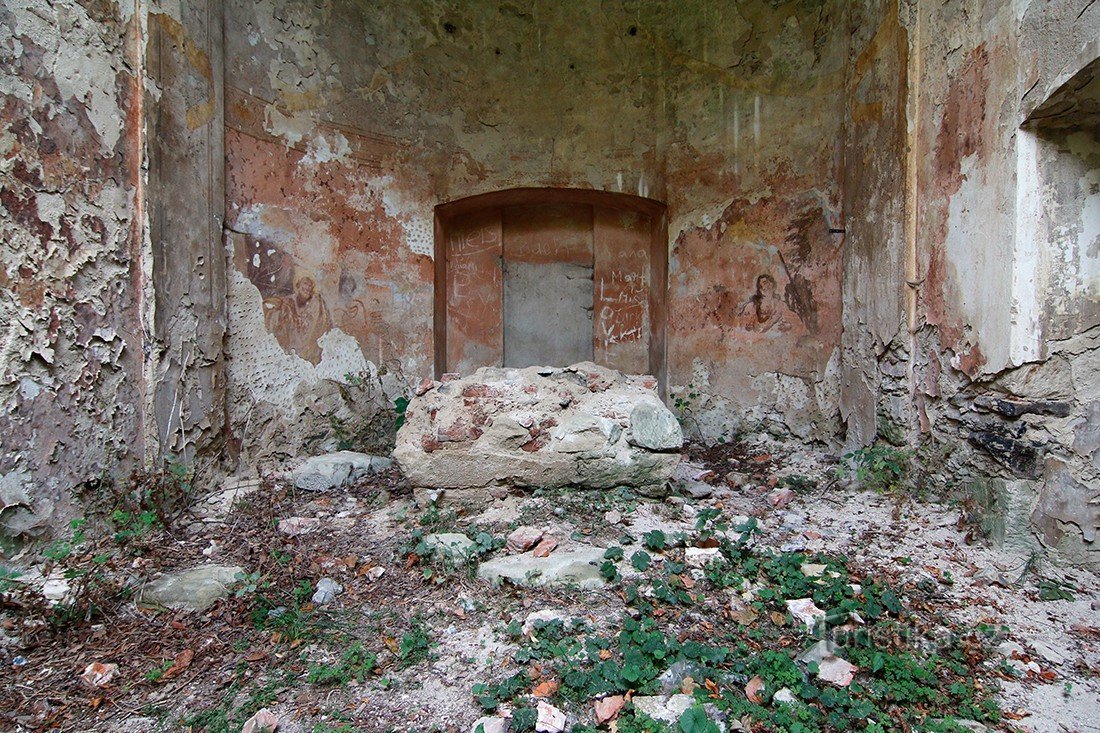 Ruinerne af St. Havels kirke, Bílý Kostelec