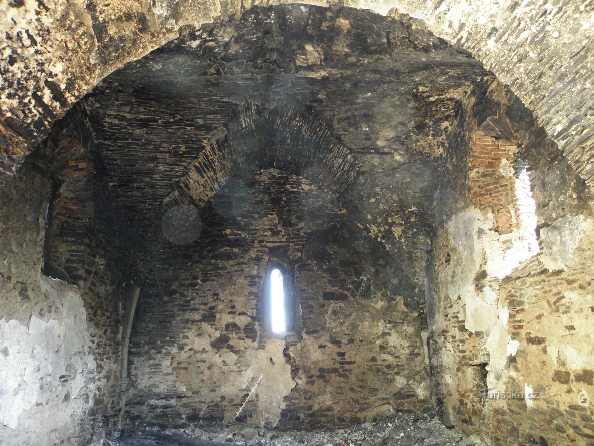 Ruines de l'église de Tous les Saints - Presbytère - 20.4.2011/XNUMX/XNUMX