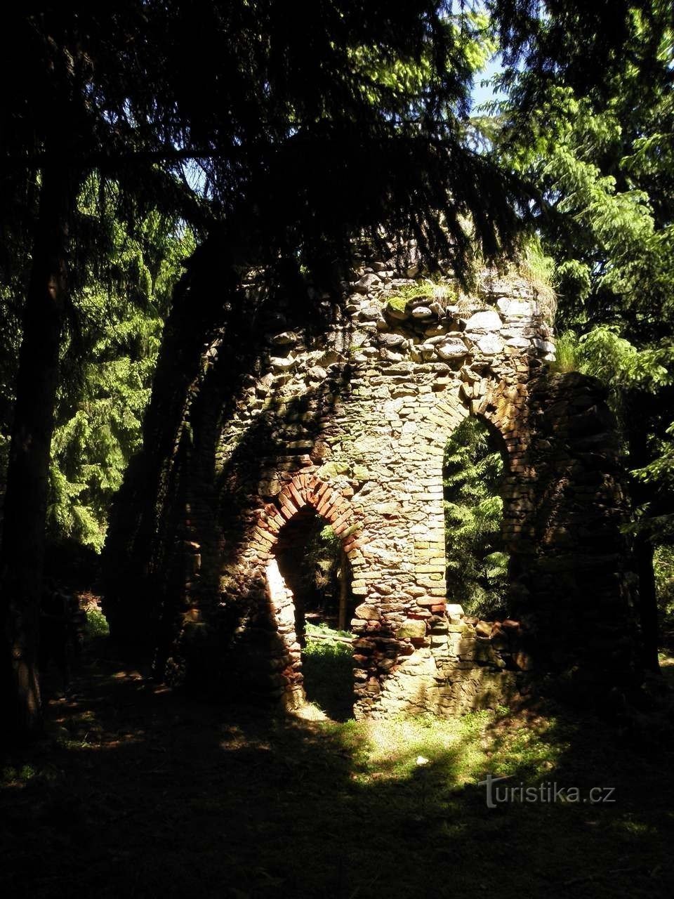 Ruine à Jivin - 6.6.2010/XNUMX/XNUMX