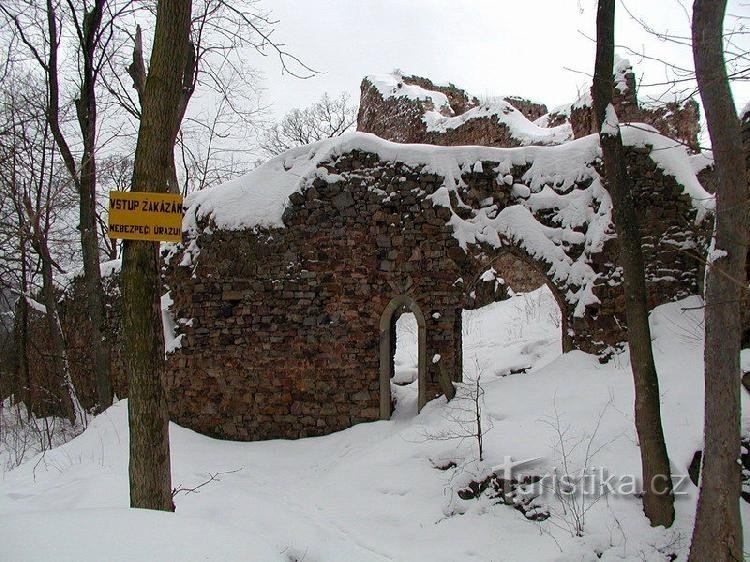 Ruinele din Valdek - Brdy: Ruinele din Valdek - Brdy