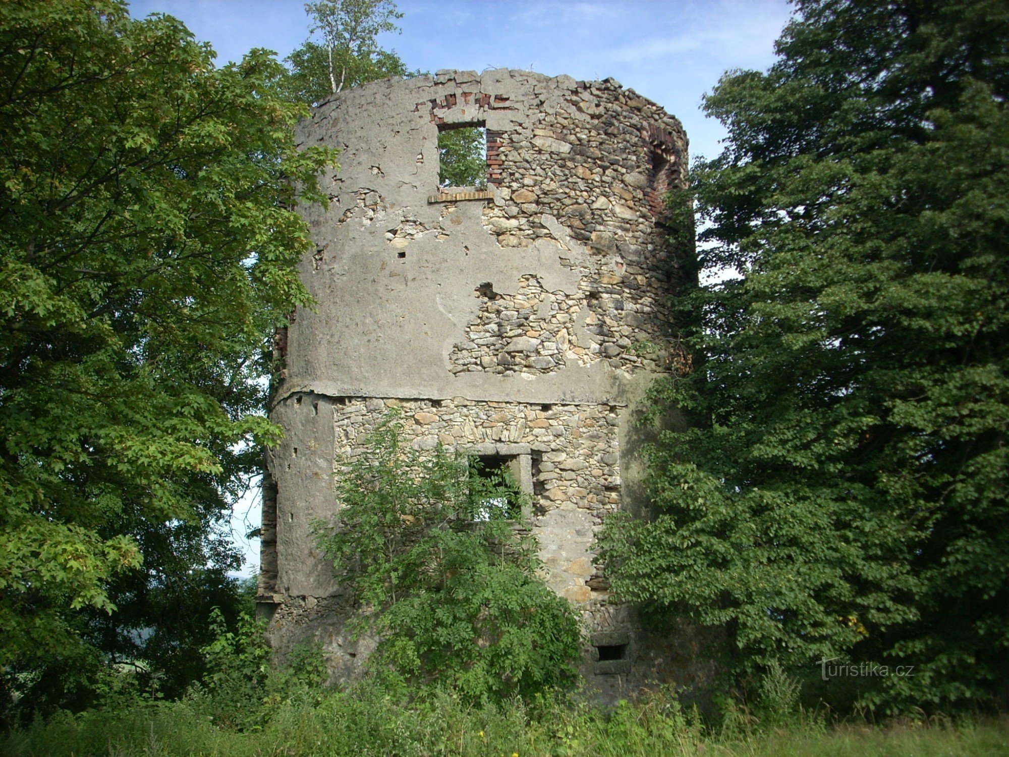 De ruïnes van de Vysoký windmolen