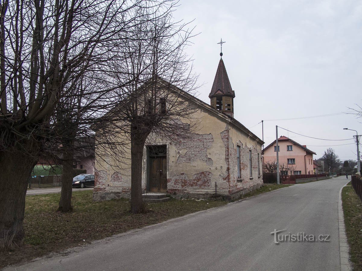 Eine abgerissene alte katholische Kirche