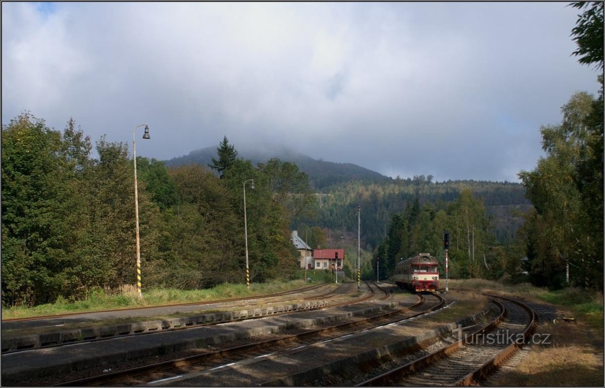 Jedlová järnvägsstation