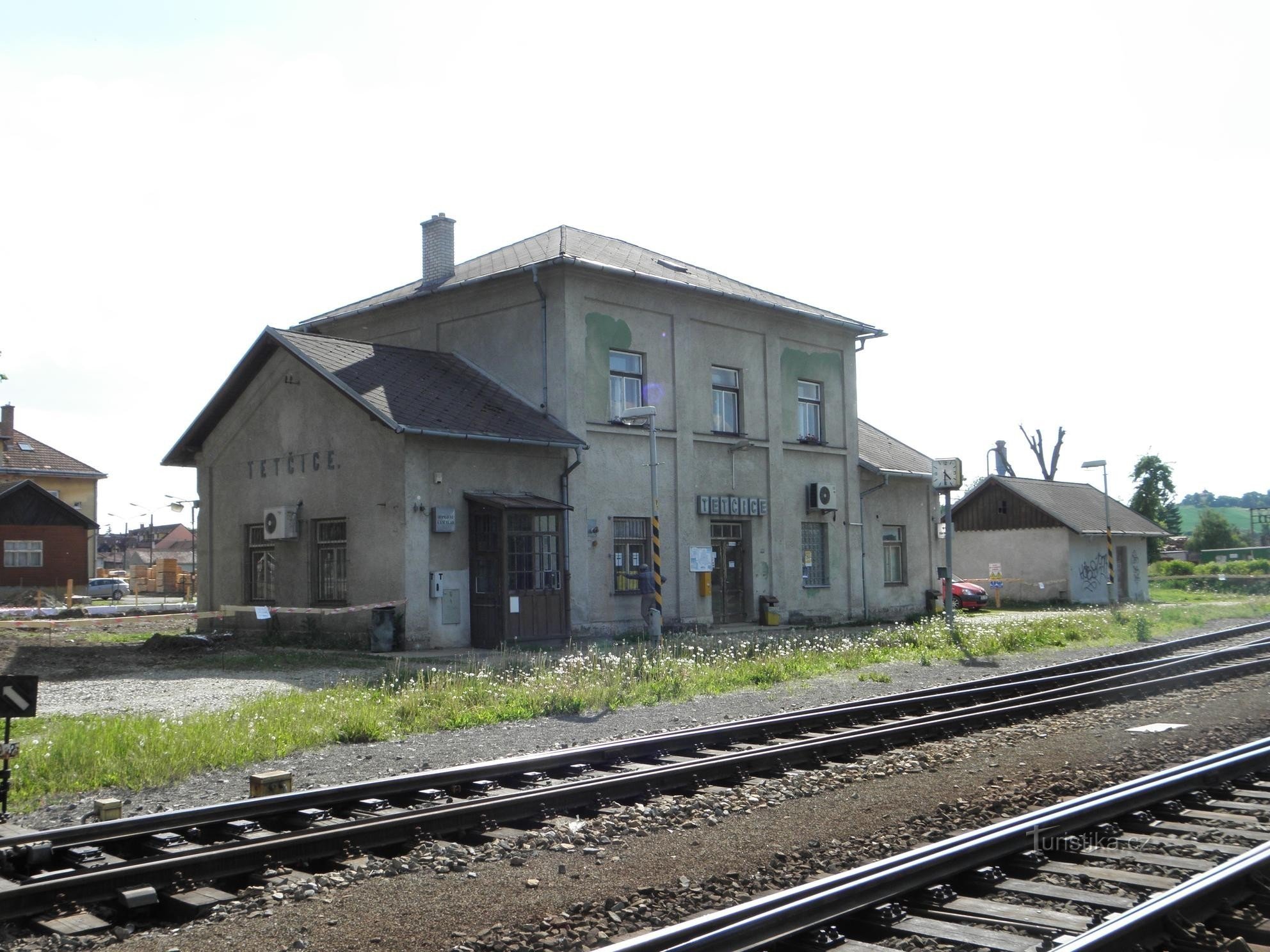 Dworzec kolejowy Tetčice - 18.5.2011