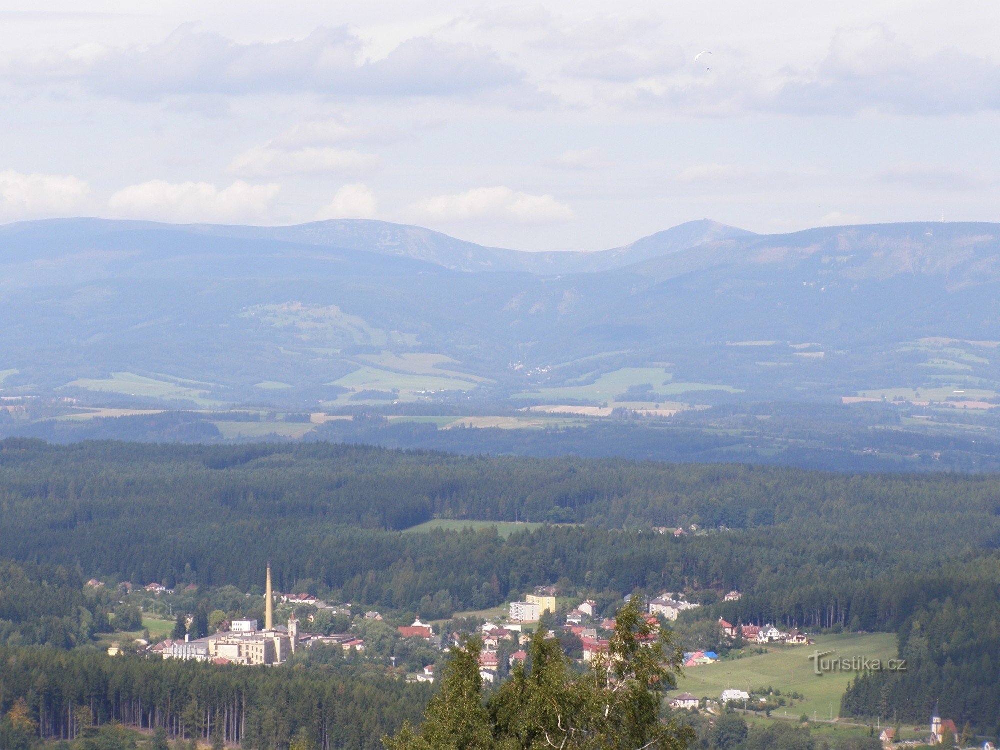 Zvičina - pogled na Krkonoše