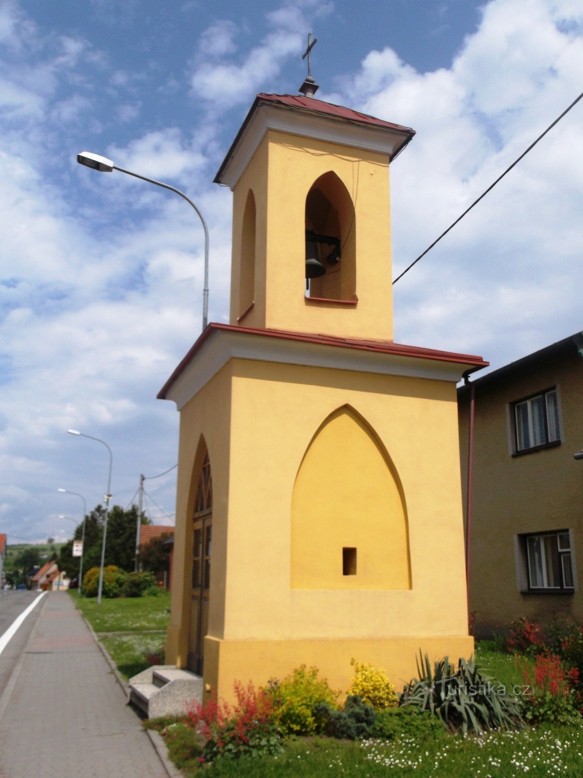 campanario de la virgen maria