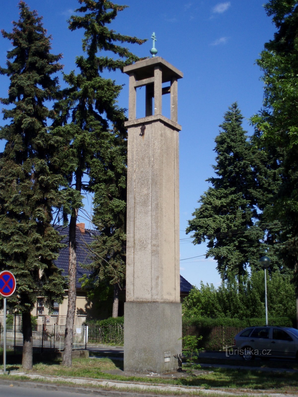 Klokketårn i Pouchov (Hradec Králové, 13.5.2009/XNUMX/XNUMX)