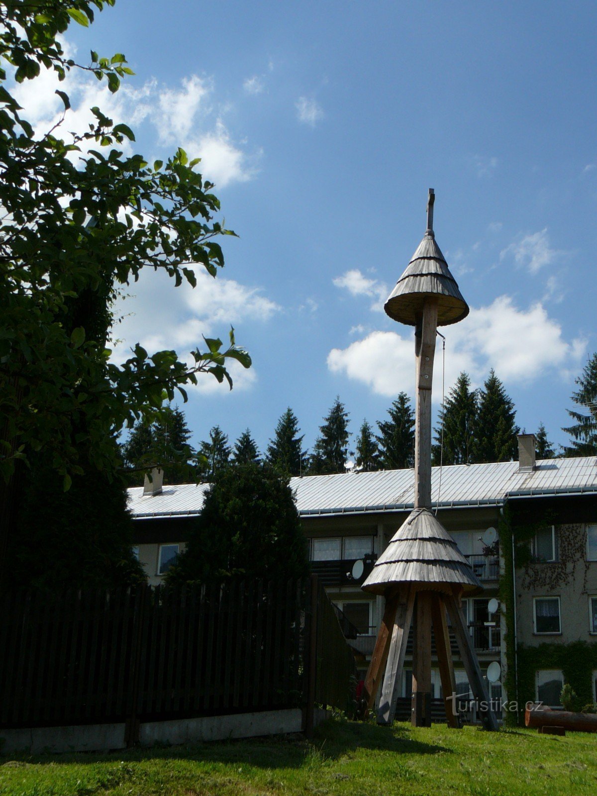 Glockenturm von Samčanka