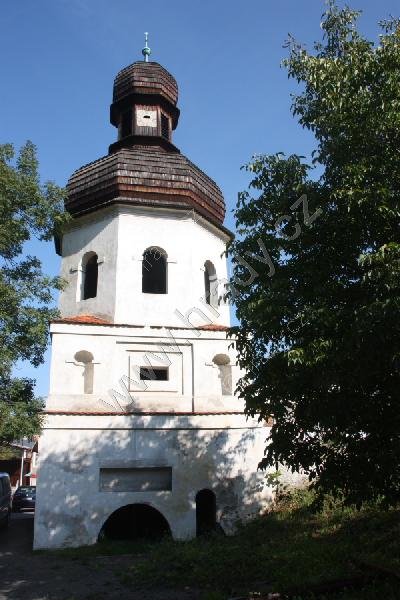 zvonice u kostela sv. Barbory