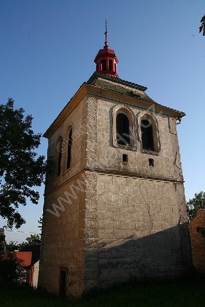 zvonice u kostela sv. Bartoloměje