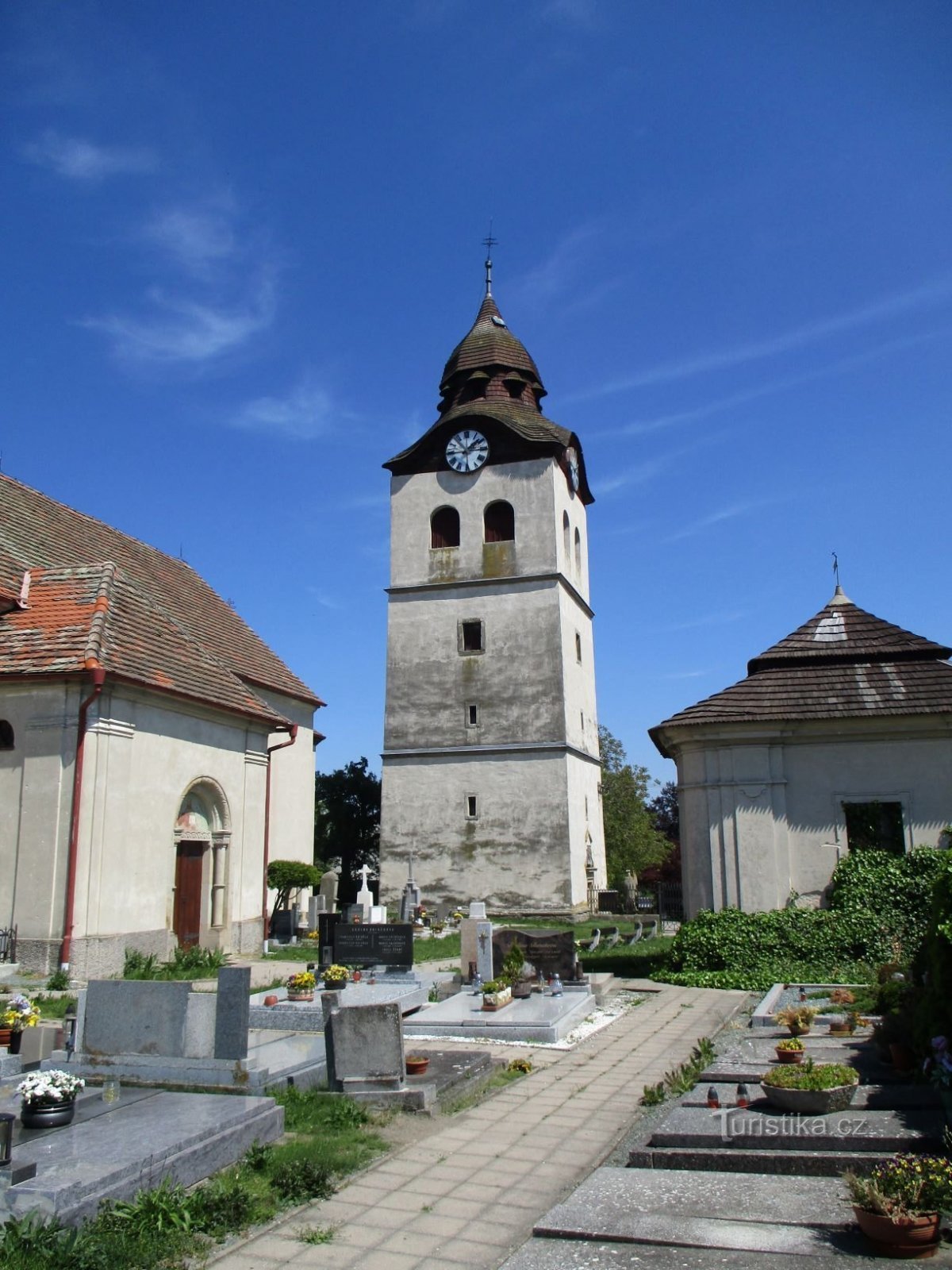 Campanile della chiesa di S. Nicholas (Bohuslavice nad Metují, 18.5.2020/XNUMX/XNUMX)