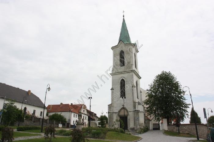 zvonice u kostela sv. Petra a Pavla