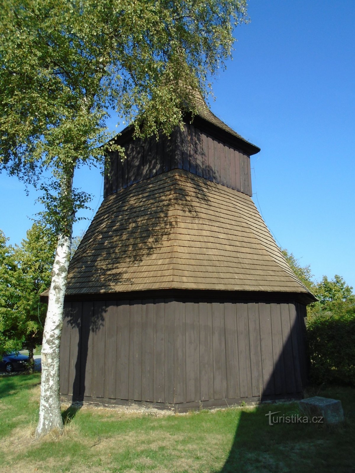 Harangtorony a Szt. templomban. Vencel és Szent. Stanislava (Měník)