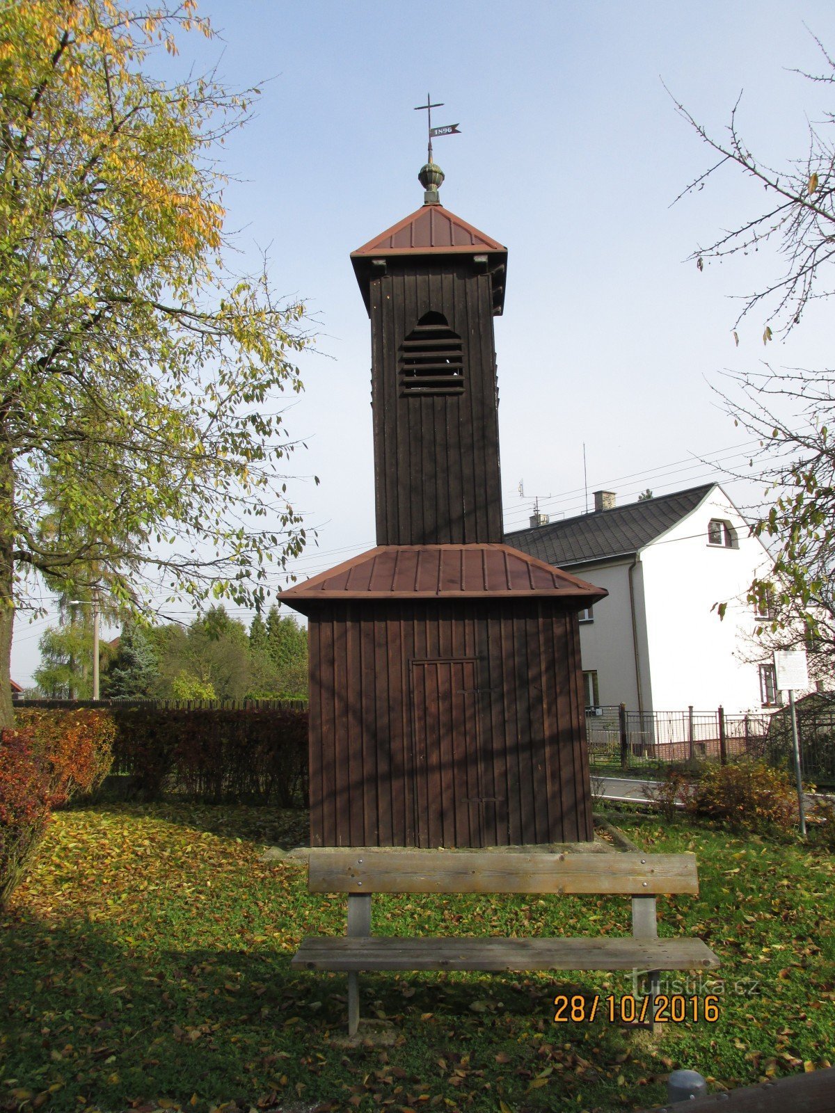 Glockenturm in Dolní Datyny
