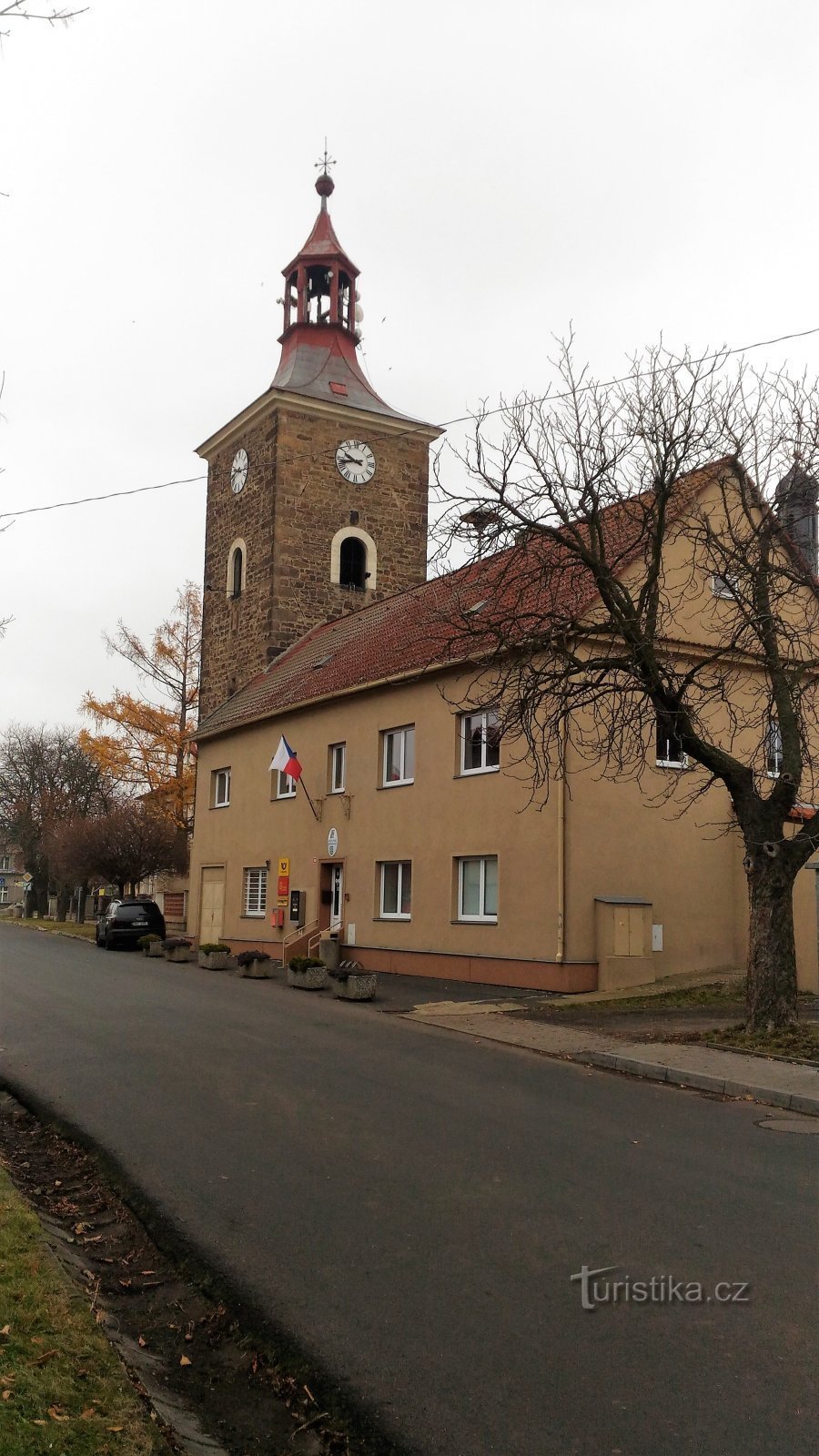 Tháp chuông ở Drožkovice.