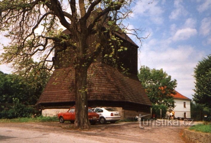 Glockenturm in Rovensko