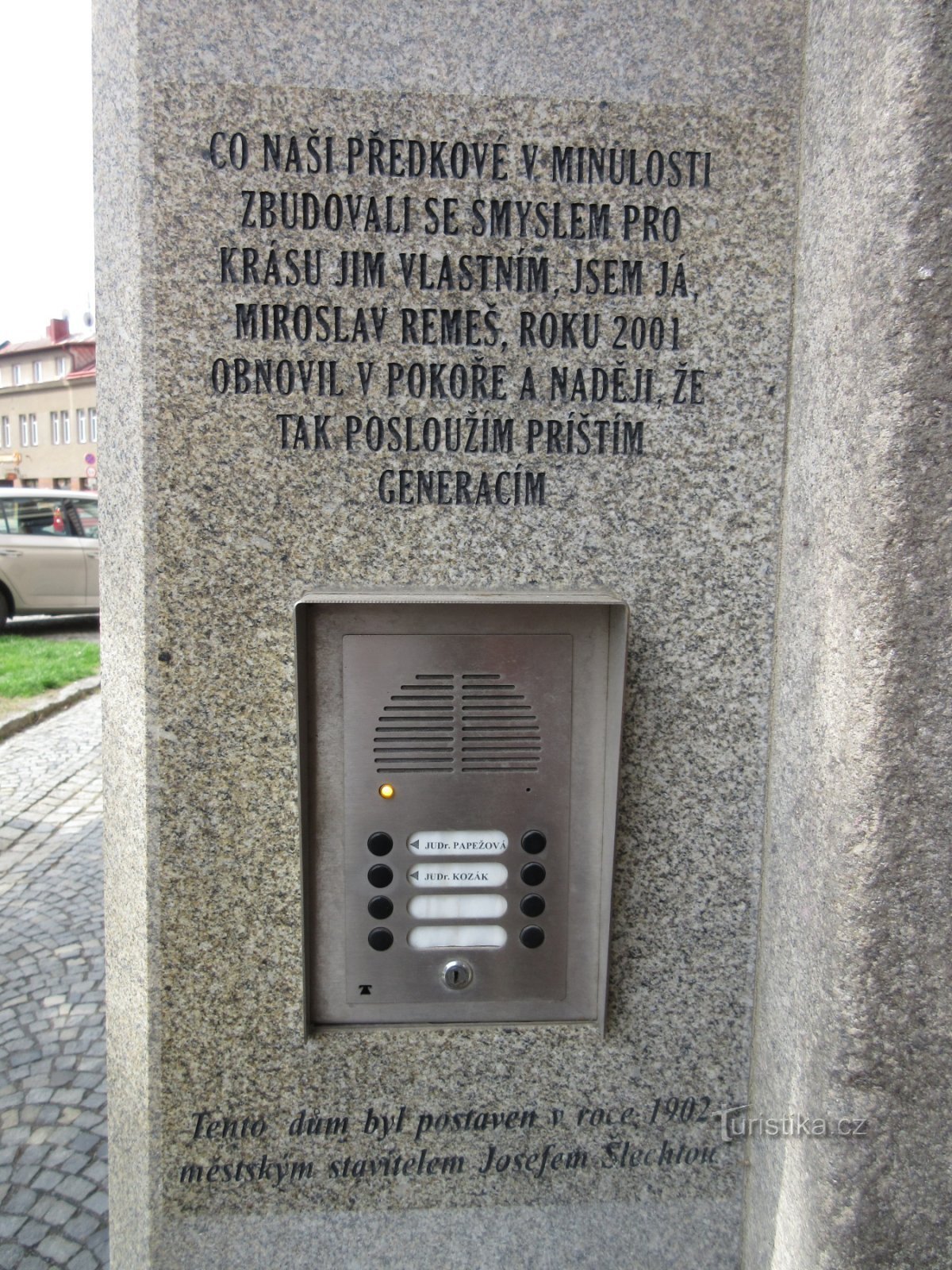 25 Příkopy Street の鐘